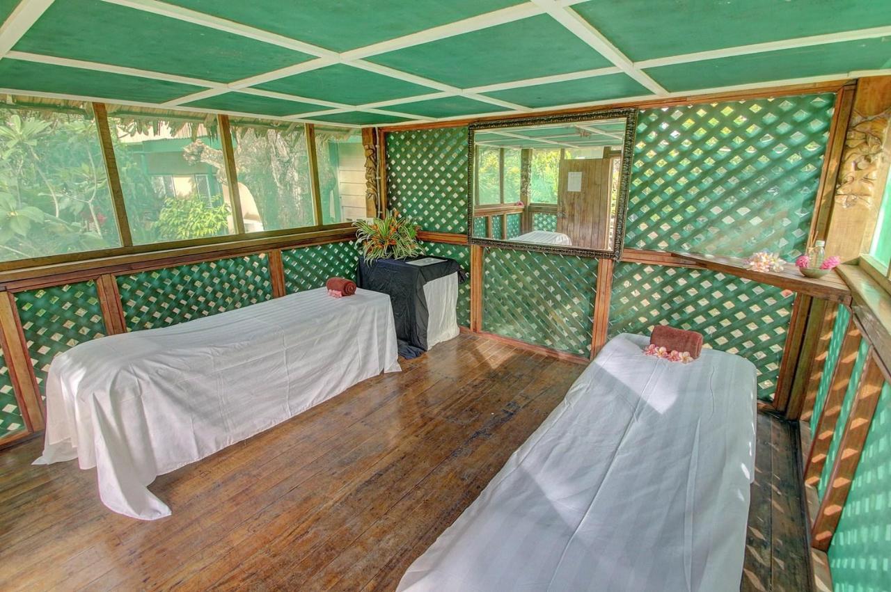 Gizo Hotel Luaran gambar